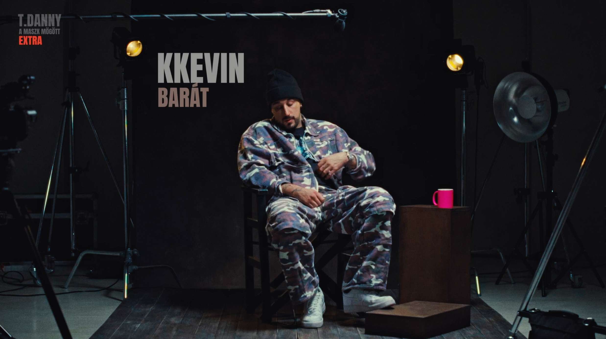 A maszk mögött EXTRA - A jövő